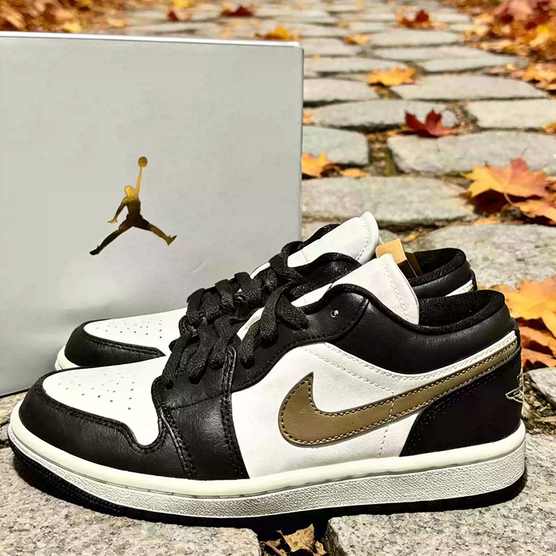 Nike Jordan Air Jordan1 Low Wh - Women'S Shoes Nike Jordan ulasan dan harga