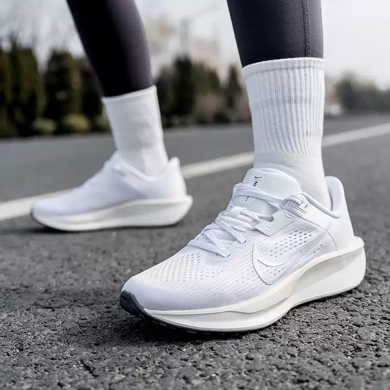 NIKE Women's QEST 6 Mesh Shoes - Women'S Shoes Nike Jordan ulasan dan harga