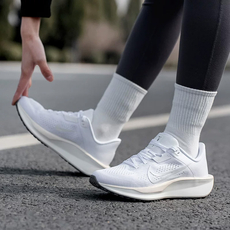 NIKE Women's QEST 6 Mesh Shoes - Women'S Shoes Nike Jordan ulasan dan harga