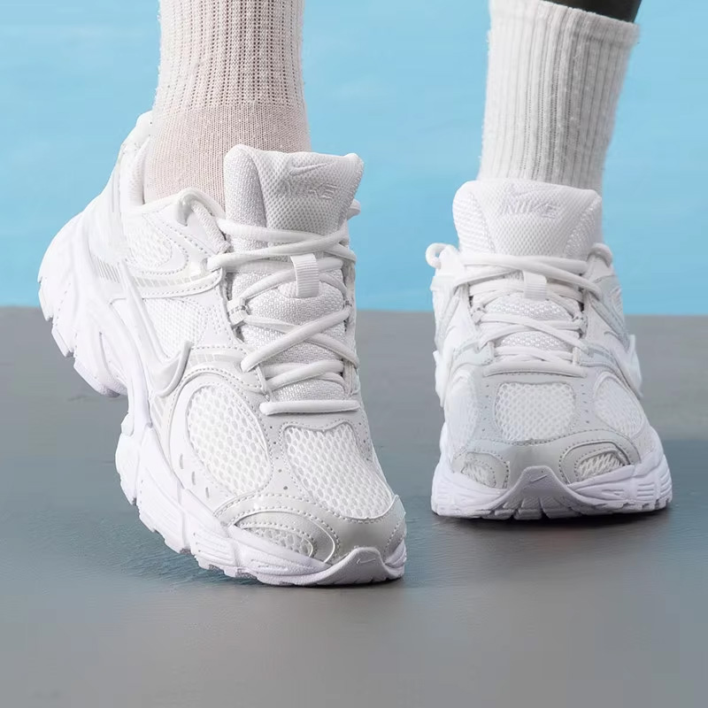 Nike W NIKE V5 RNR HQ7901-101  - Women Shoes Nike ulasan dan harga