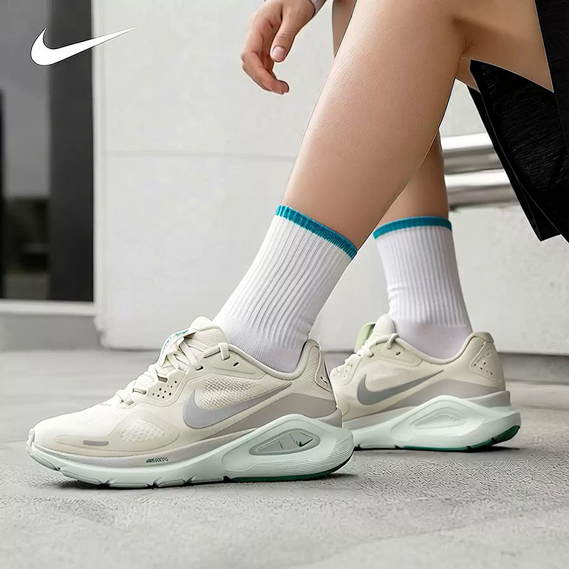 Nike Women's Running Shoes STR - Women'S Shoes Nike Jordan ulasan dan harga