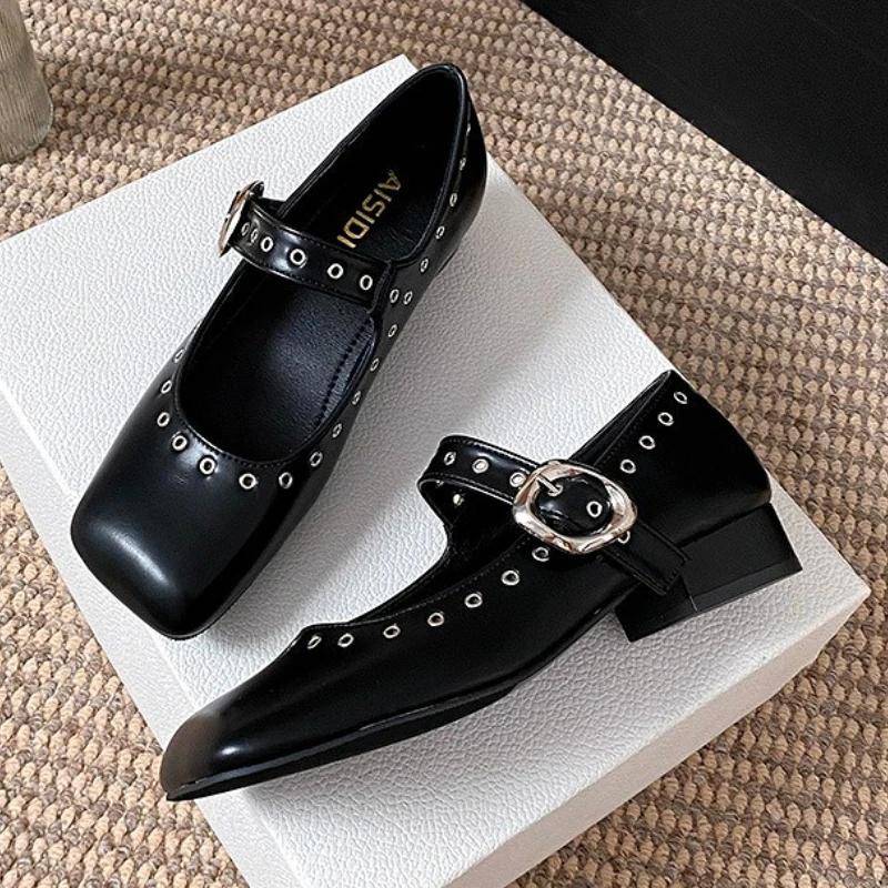 Retro Rivet Low Heel Mary Jane - Women Shoes Brand ulasan dan harga